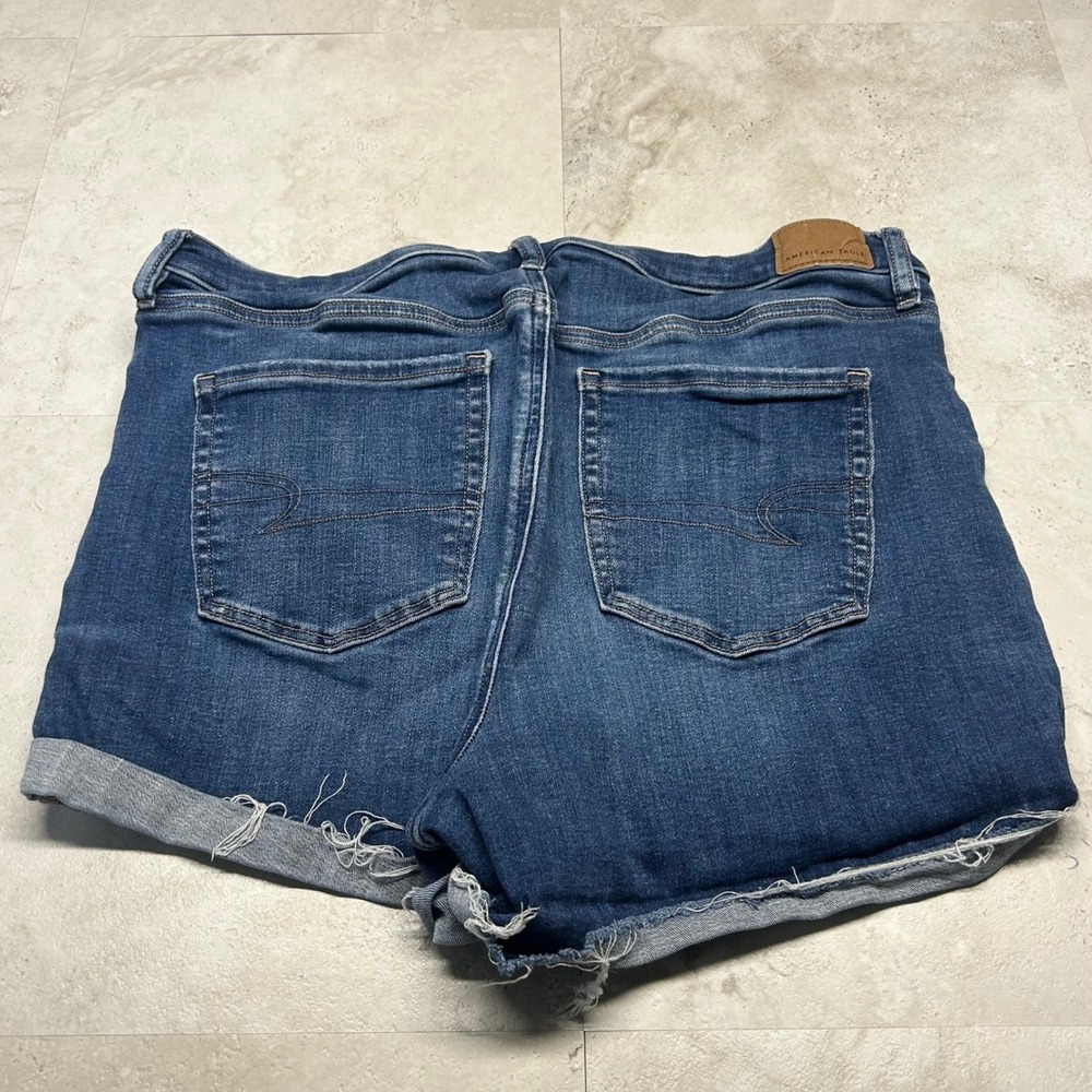 American Eagle High V-Rise Shortie Denim Shorts Blue Womens Size 14 Cuffed Hem